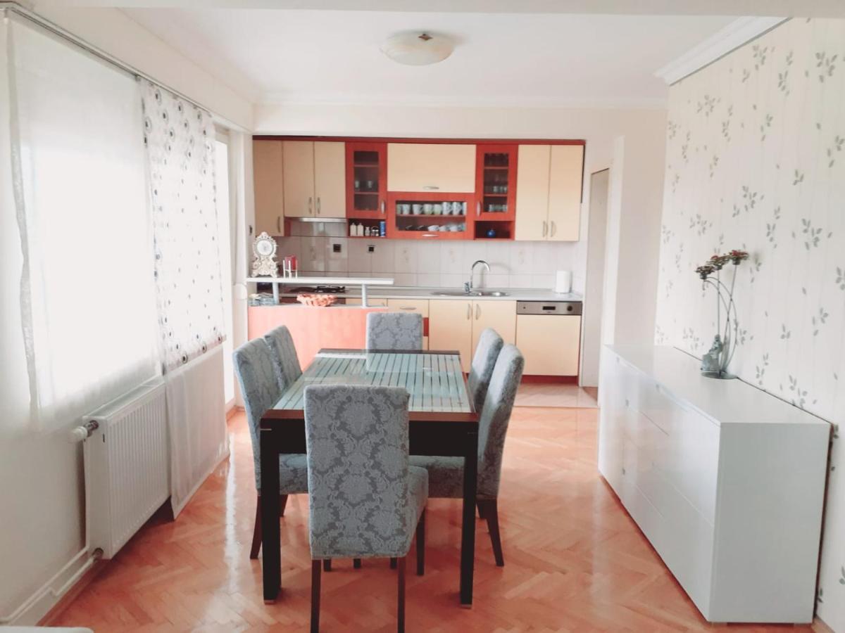 Spacious 80M2 Apartment In The Center Ljubuški Buitenkant foto