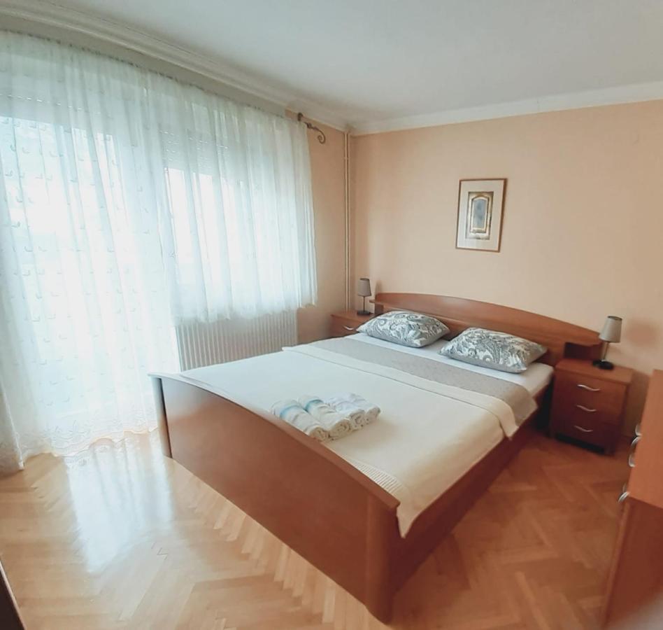 Spacious 80M2 Apartment In The Center Ljubuški Buitenkant foto